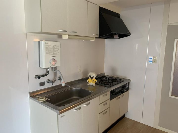 神戸湊アパートメントのキッチン