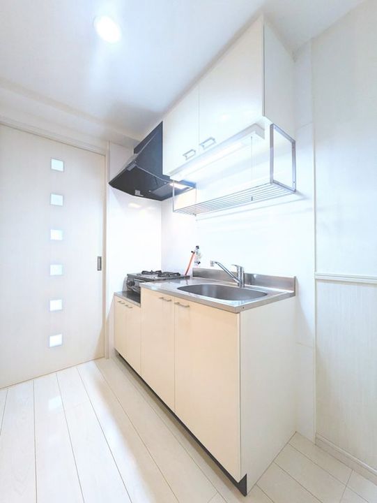 鹿児島県鹿児島市平之町(マンション)の賃貸物件のキッチン