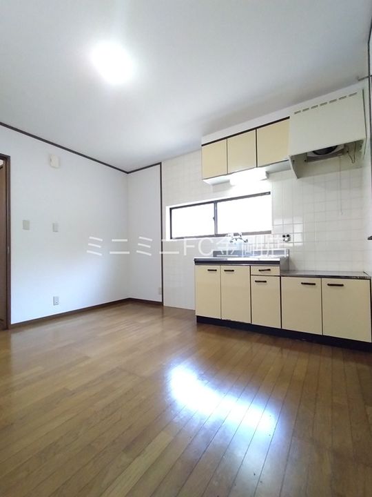 大阪府河内長野市三日市町(一戸建)の賃貸物件の居間