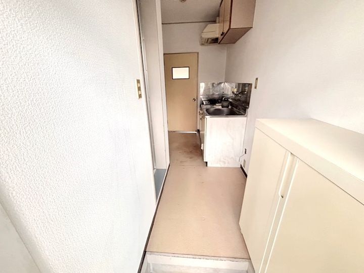 千葉県印旛郡酒々井町東酒々井3(アパート)の賃貸物件の玄関