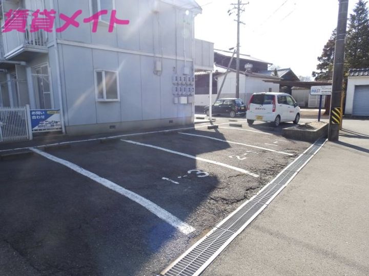 メゾンウッドペッカーの地図