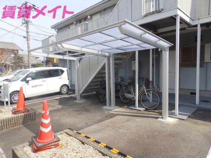 メゾンウッドペッカーの地図
