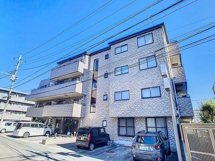 メゾンサンライズの外観