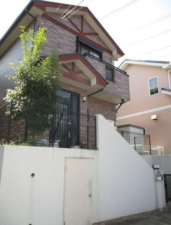 神奈川県横浜市青葉区荏田西2(一戸建)の賃貸物件の外観