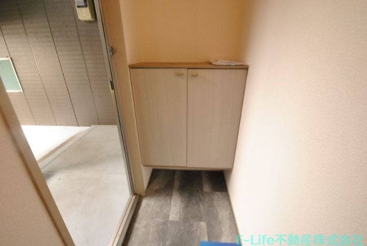 蘇望フォレストA・Bの玄関