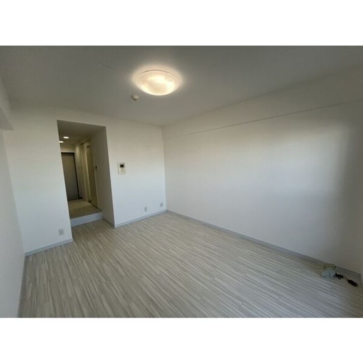 ピーステン名駅南 犬猫2匹可 事務所可の居間