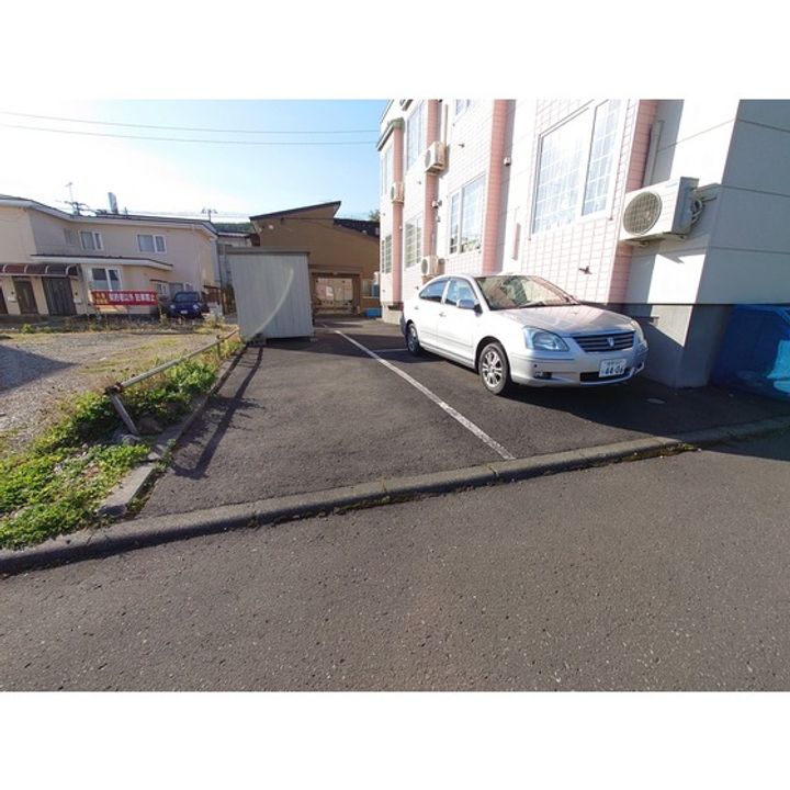 L.FIRST COURTの地図