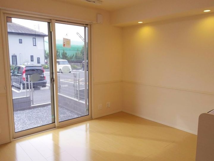 スローライフさしまIIの居間