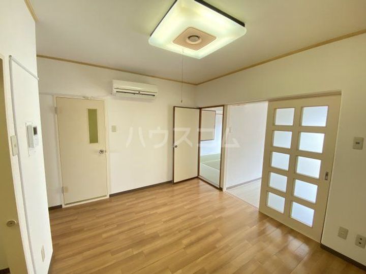 サンフラワーハイツ志津の居間