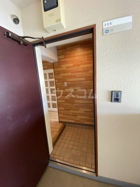 サンフラワーハイツ志津の玄関