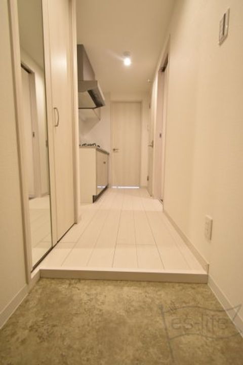 AILE上新庄の玄関