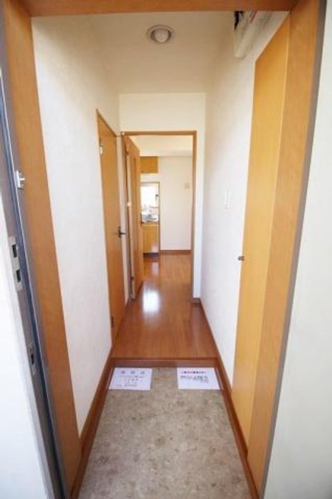 鹿児島県鹿児島市原良1(マンション)の賃貸物件の玄関
