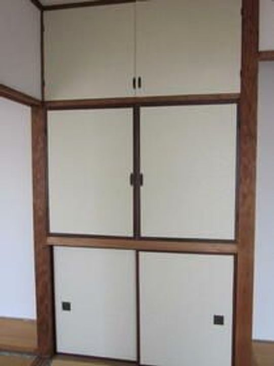 芙蓉荘の内装