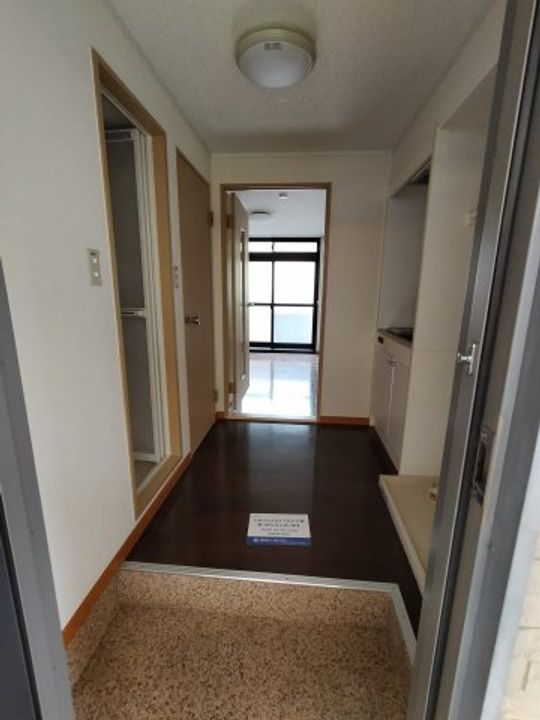 レオパレスMITOIIの玄関