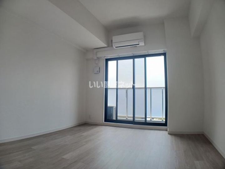 大阪府堺市西区浜寺石津町西1(マンション)の賃貸物件の居間