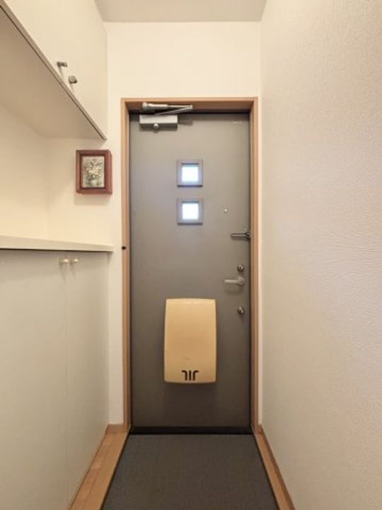 ハーモニー紫原の玄関