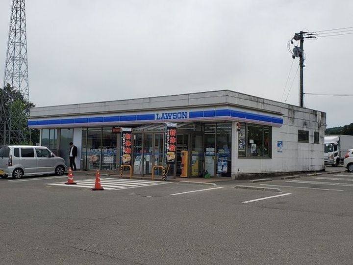 フォン ヴァサーミュレIIの周辺