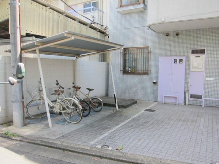 メゾンドラフォーレの地図