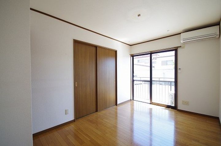 サンハイツの居間