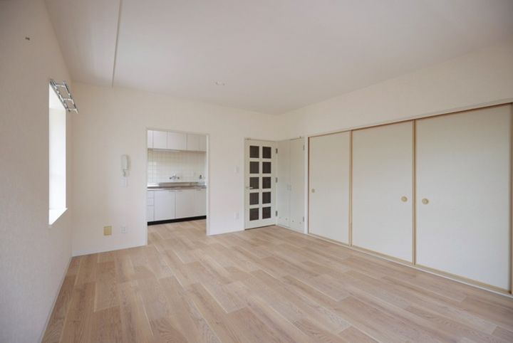 UR馬見南6丁目の居間