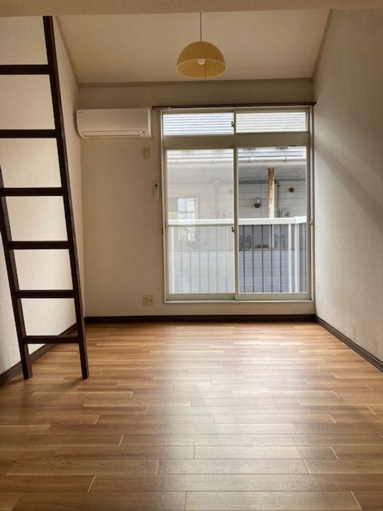 サペリア東前沼IIの居間