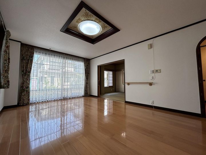 メゾン林の居間