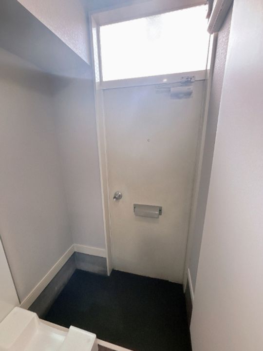 メゾングリシーヌの玄関