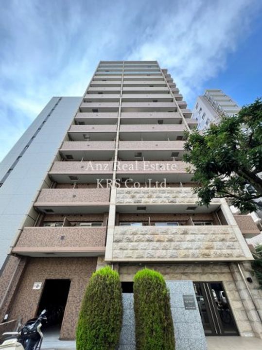 プレサンス阿波座ステーションフロントの外観