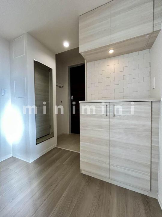 熊本県熊本市南区出仲間8(マンション)の賃貸物件の玄関