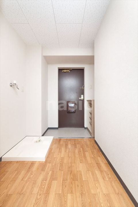 student mansion ORTOの玄関