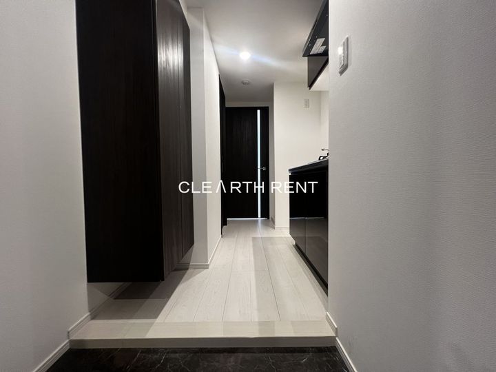 S-RESIDENCE横濱阪東橋の玄関