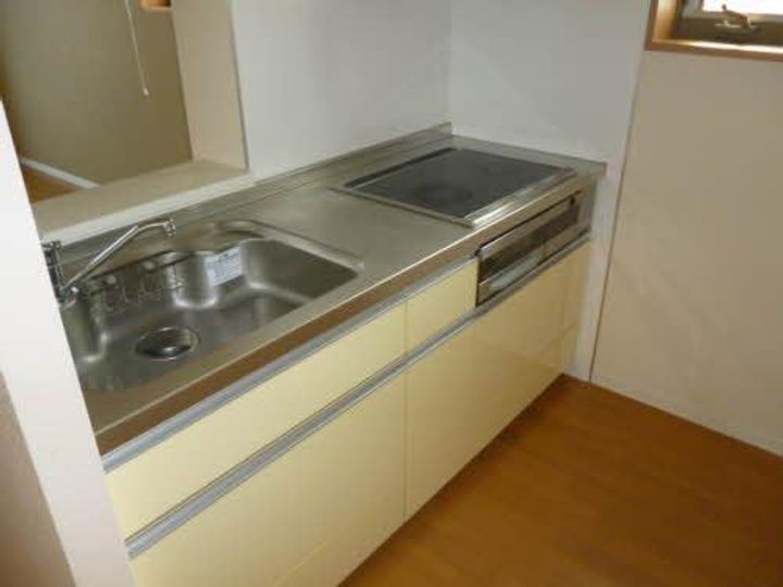 メゾンマスト盛南Vのキッチン