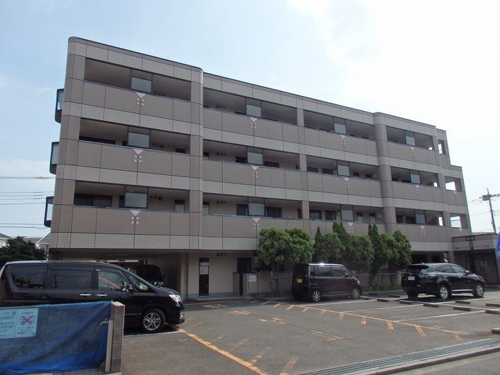 クイーンズタウンIの外観