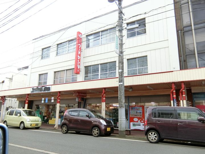 フェニーチェアムズ111の周辺