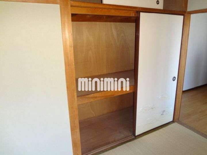 吉原ビルの内装