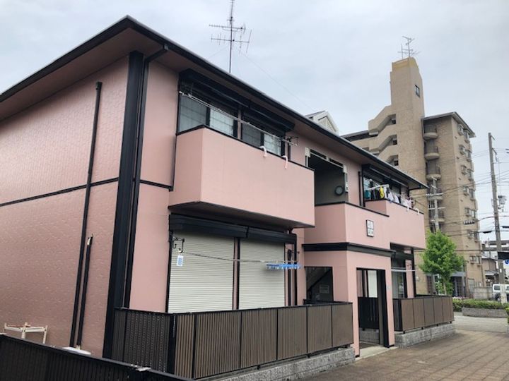 大阪府大阪市平野区長吉川辺2の賃貸アパートの外観