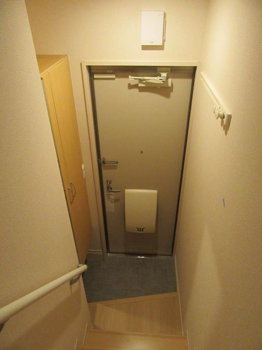 コート・ソレイユA(201901)の玄関