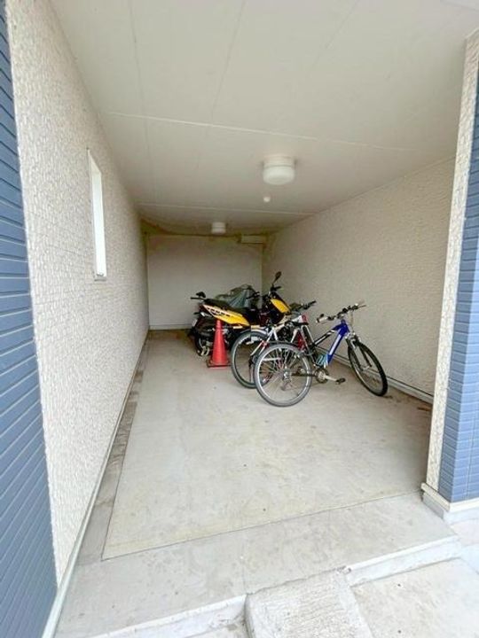 レオネクストレーヴの地図