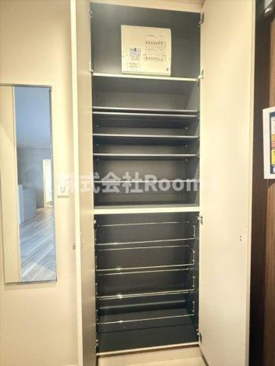 Hebelmaisonベルパージュ(ヘーベルメゾンベルパージュ)の玄関