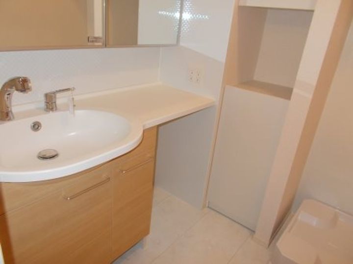 神奈川県横浜市神奈川区西寺尾2(アパート)の賃貸物件の内装