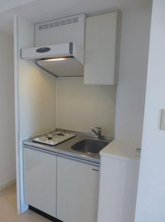 東京都中央区日本橋本町3(マンション)の賃貸物件のキッチン