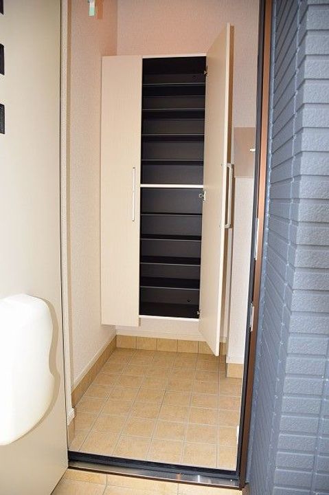 コートピアAの玄関