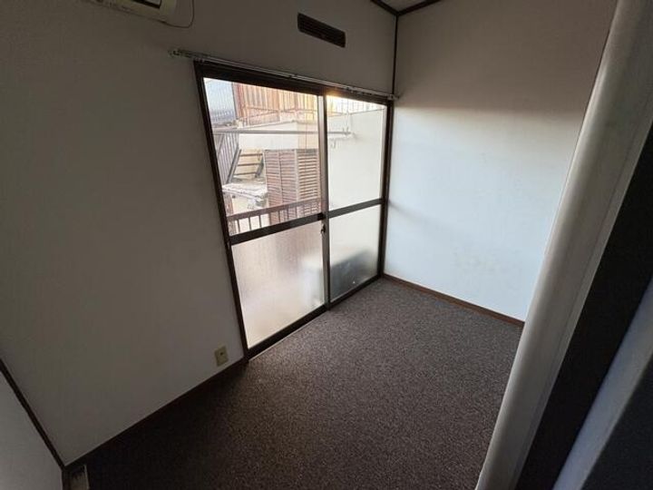 上原コーポラスの居間