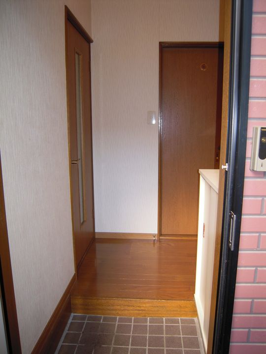 ミラハイツDの玄関