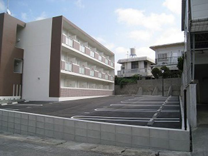 沖縄県那覇市字仲井真(アパート)の賃貸物件の外観
