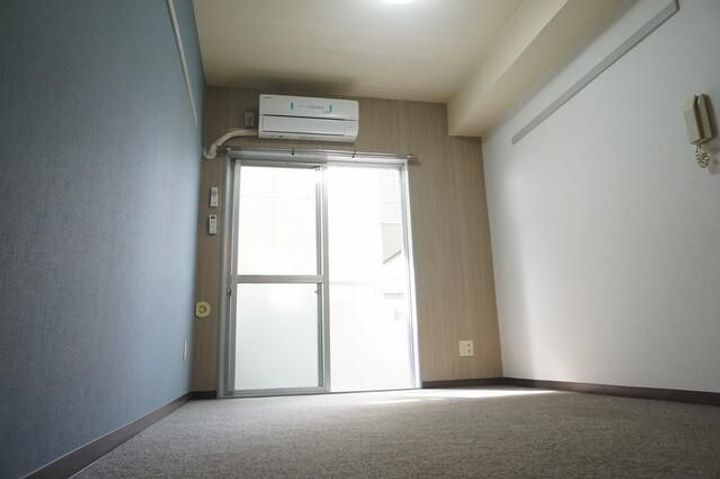 東京都稲城市矢野口(マンション)の賃貸物件の居間