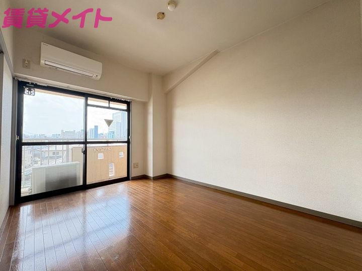 津IN COURT 練木(ノースコート)の内装