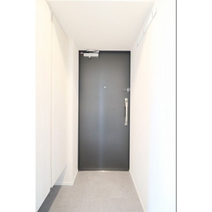 テラス横浜鶴見の玄関