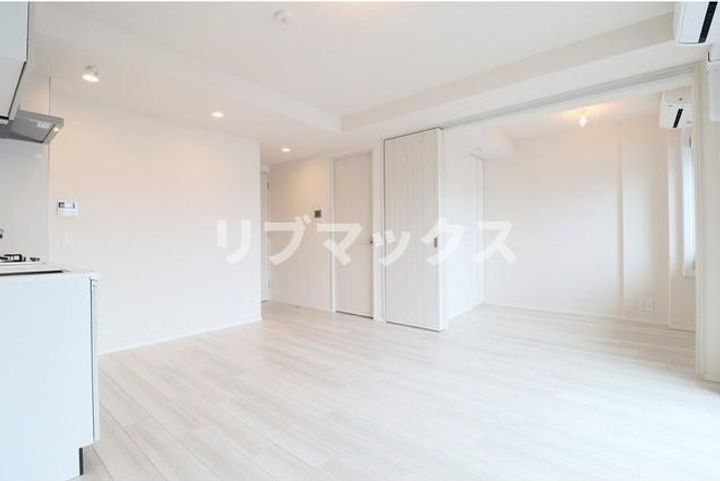 テラス横浜鶴見の居間