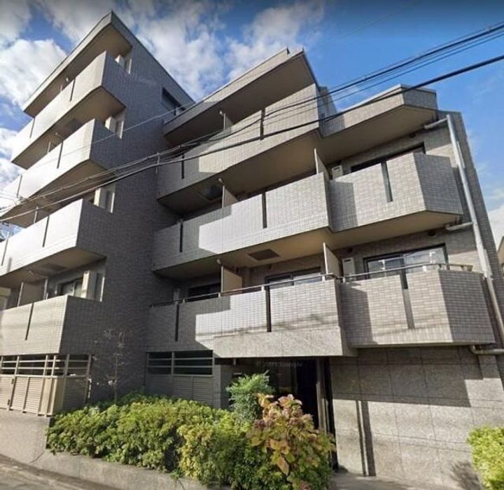 ルーブル新宿西落合参番館の外観